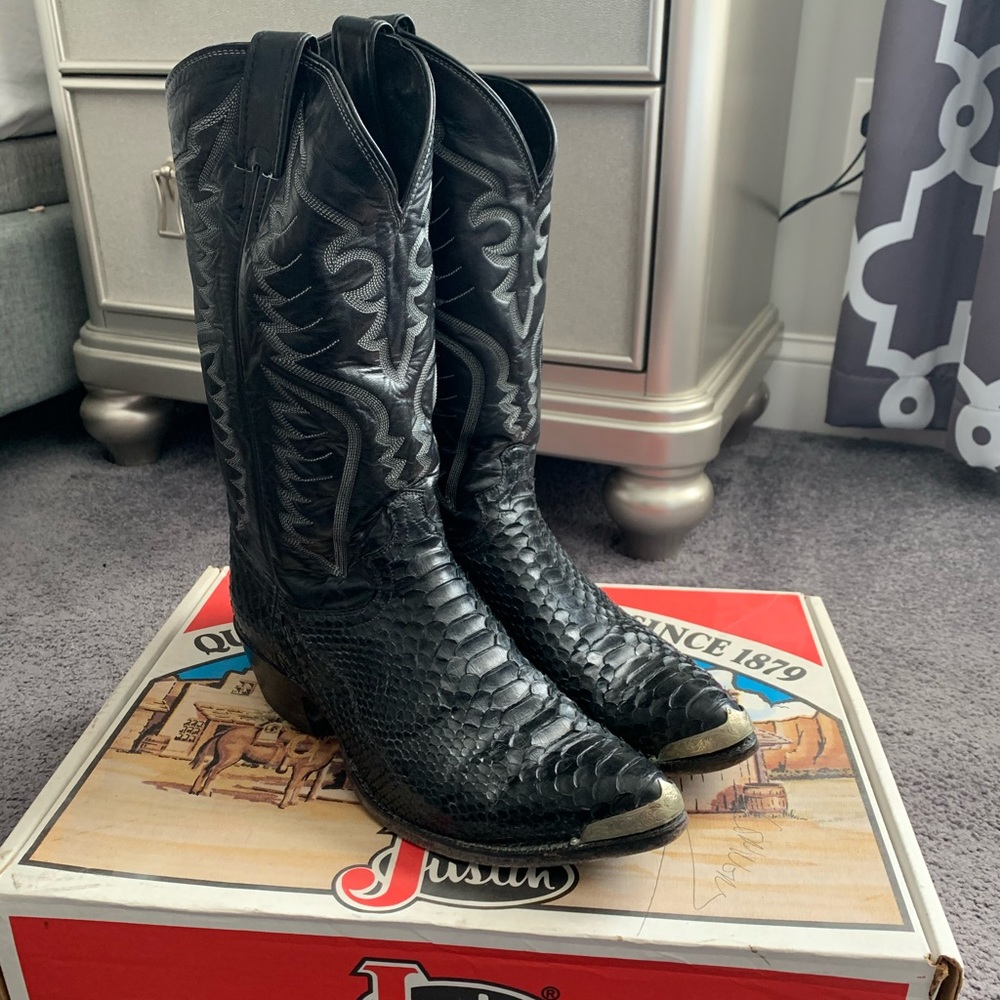 Vintage Justin Black Back Cut Python Boots